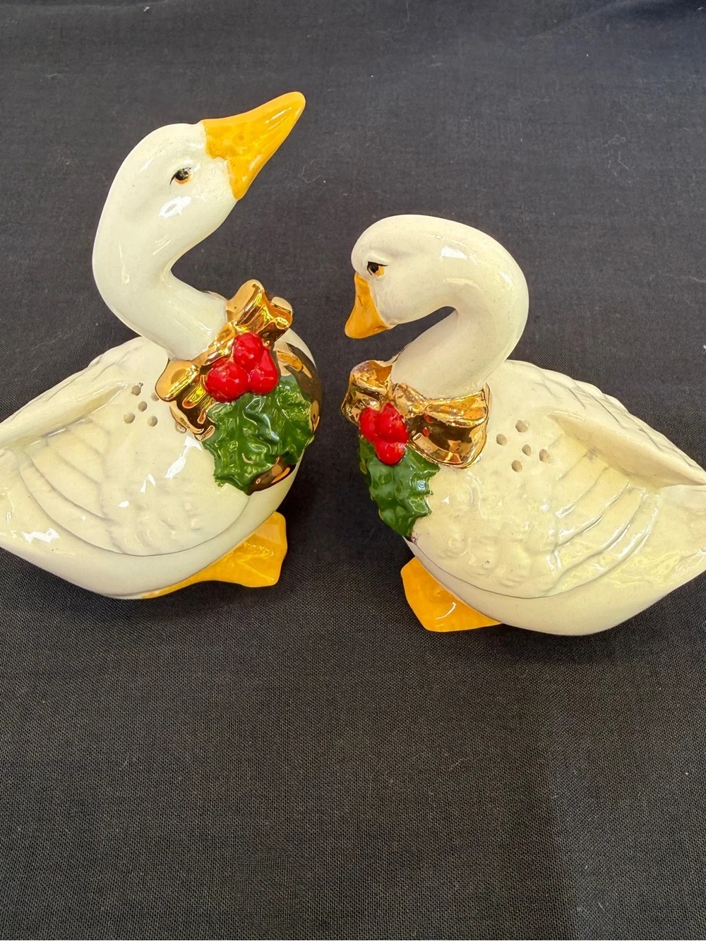 Vintage Goose Salt And Pepper Shakers, Holiday, Christmas, with Gold Bow, Holly